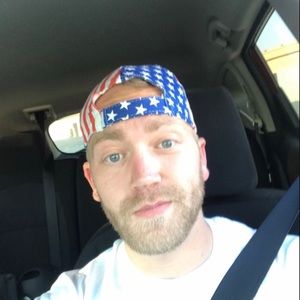 Meet your Posher, Cameron